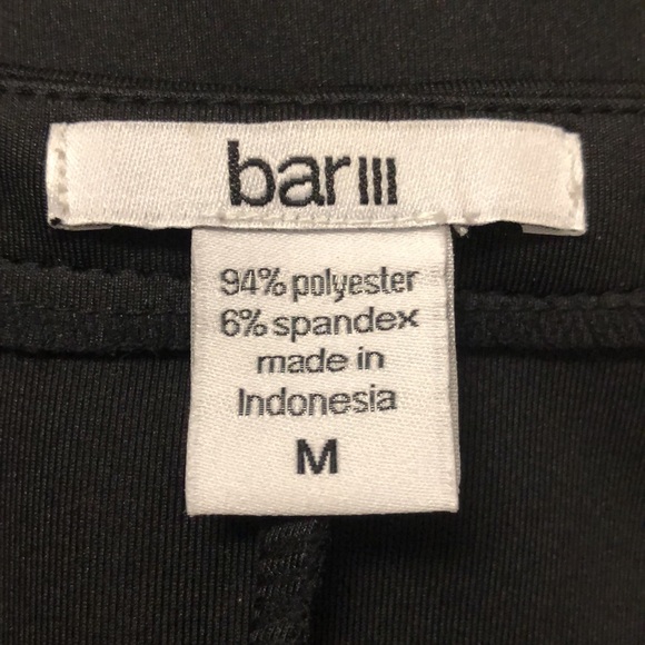 Women’s Bar III dress with front zip detail - Picture 7 of 8